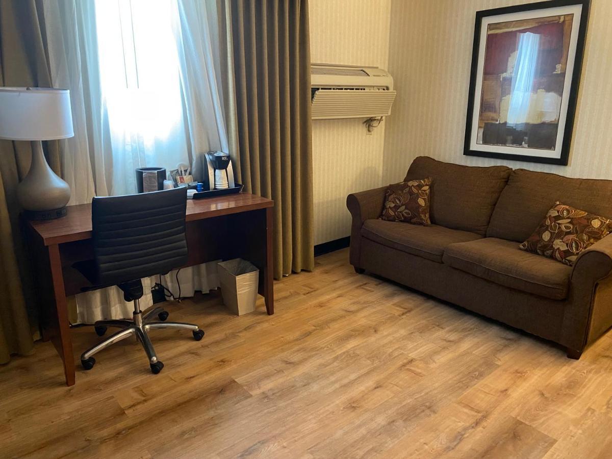 Wyndham Garden Warsaw Hotel Eksteriør billede